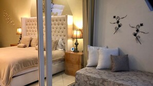 Luxury Condo | 2 bedrooms, Egyptian cotton sheets, premium bedding, memory-foam beds - Luxury Condo Romantic Zone-Beach (Puerto Vallarta)