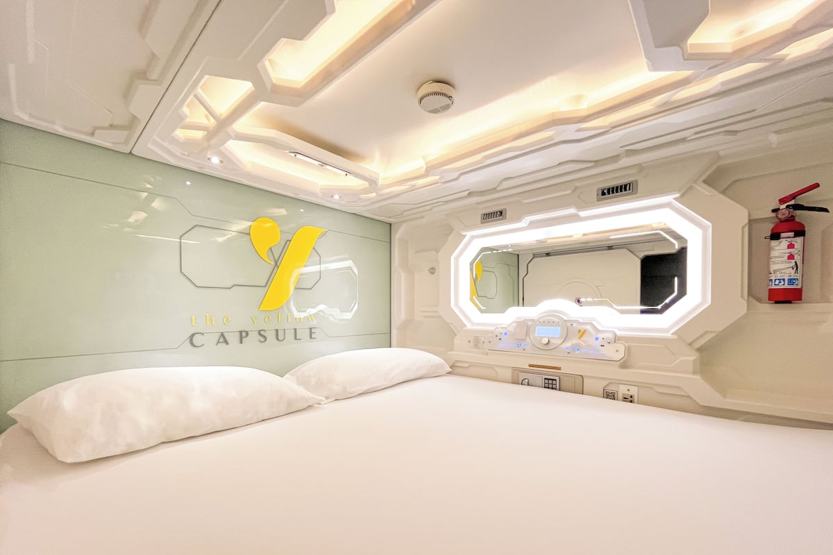 Queen Capsule | Truy cập Internet không dây miễn phí, bộ trải giường