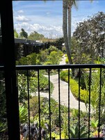 Family Room | Garden view
