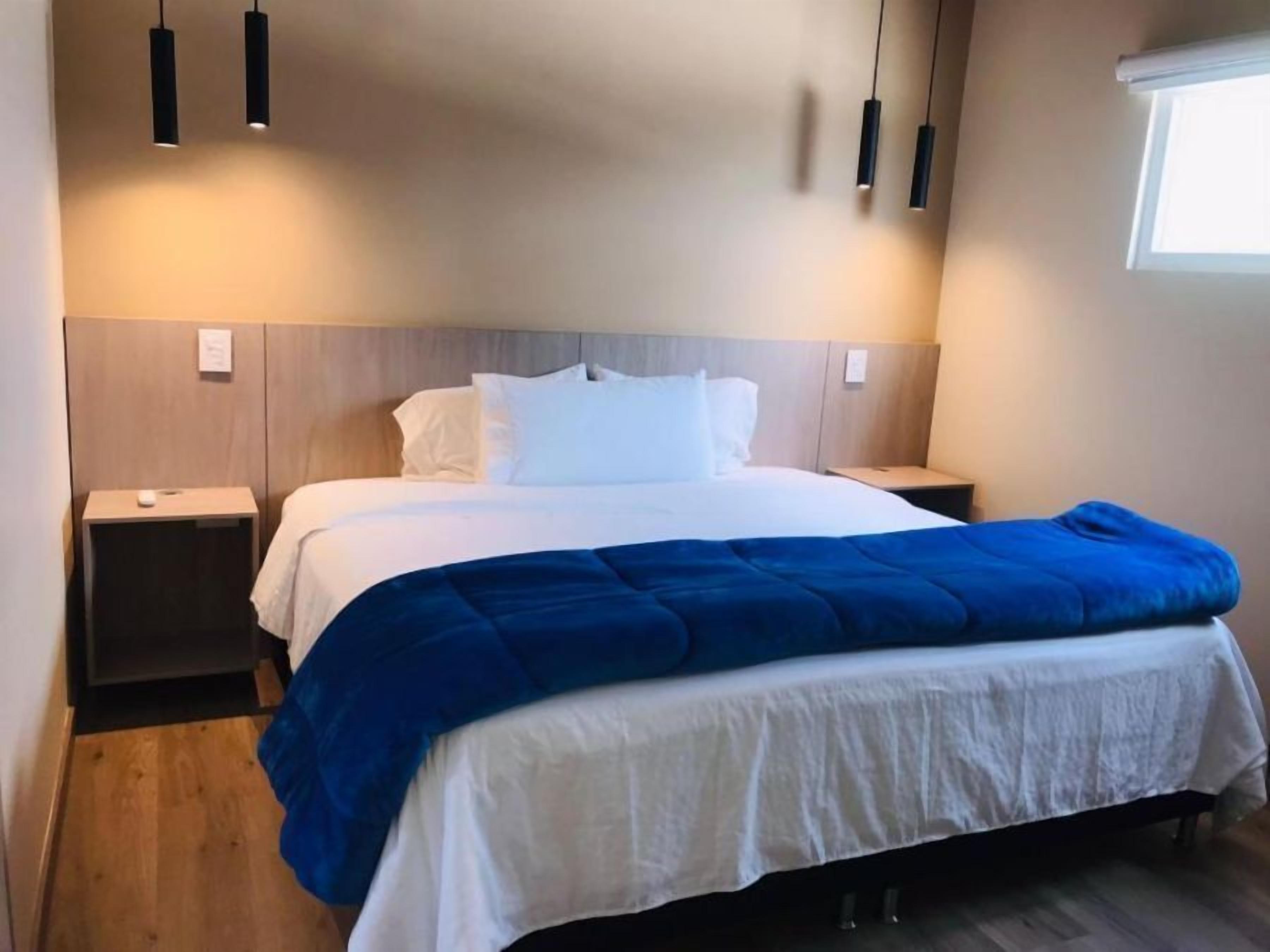 superior room, 1 king bed | 1 bedroom, premium bedding, individually furnished, blackout curtains