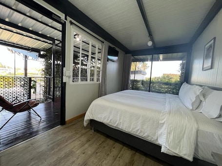 Baita Club, accessibile ai disabili | Biancheria da letto di alta qualità, con arredamento individuale. Isak Hotel & Golf Airport