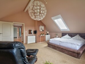 2 bedrooms, Internet