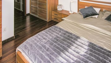 1 quarto, roupa de cama