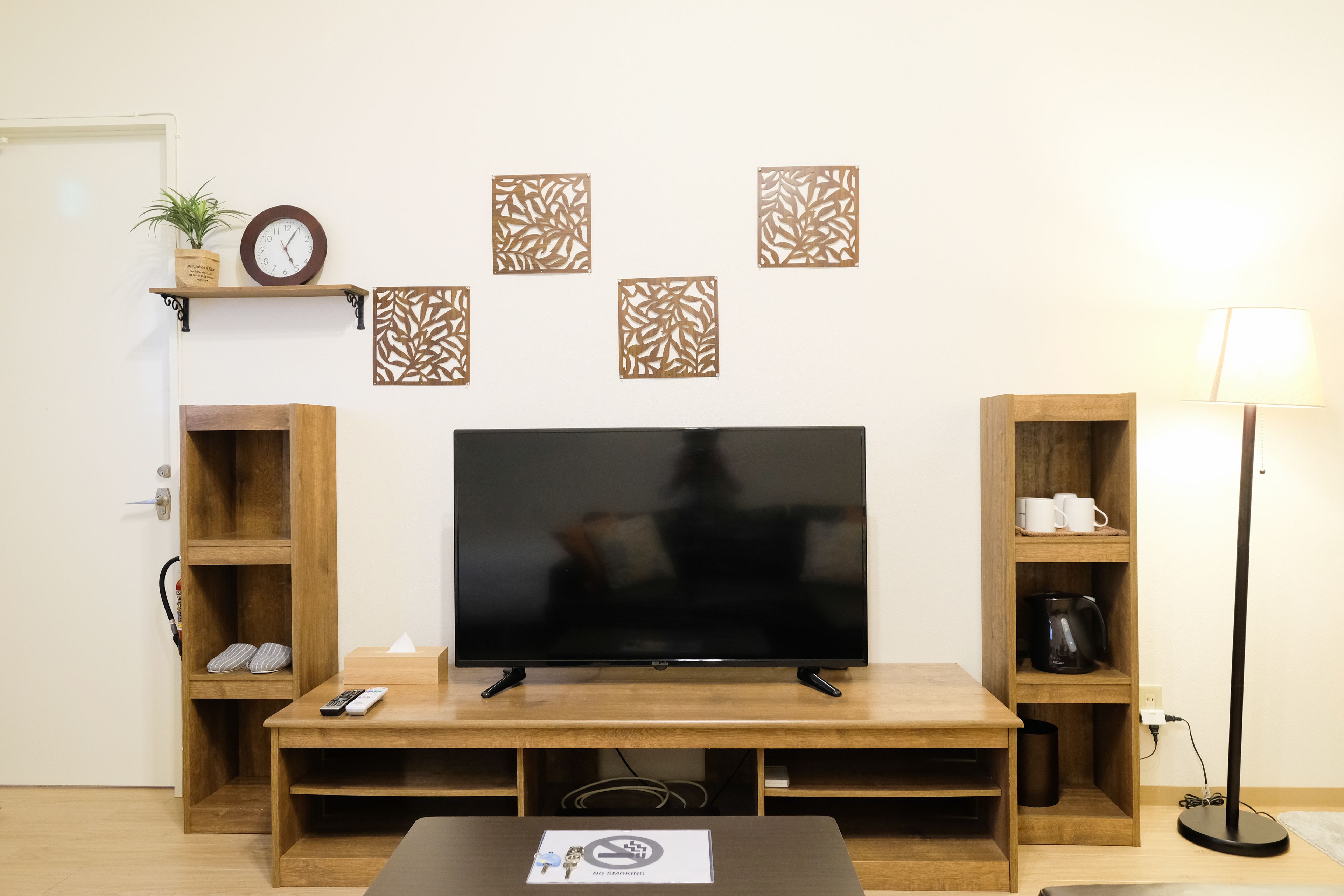 客房 (Reserved Floor up to 8 Guests) | 客房服务设施