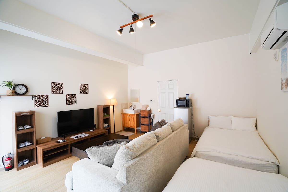 Privately Reserved Floor up to 8 Guests | Living area