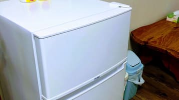Junior Suite | Private kitchenette | Fridge, microwave, stovetop, electric kettle