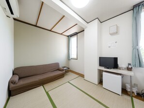 Japanese Triple Room, Non Smoking | Free WiFi, bed sheets - Tabist Diversity Hotel Shin Tokiwa Asahikawa (Asahikawa)