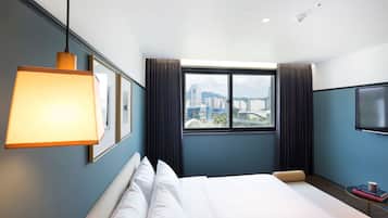 Deluxe Double Room, River View | Premium bedding, memory foam beds, in-room safe, individually decorated