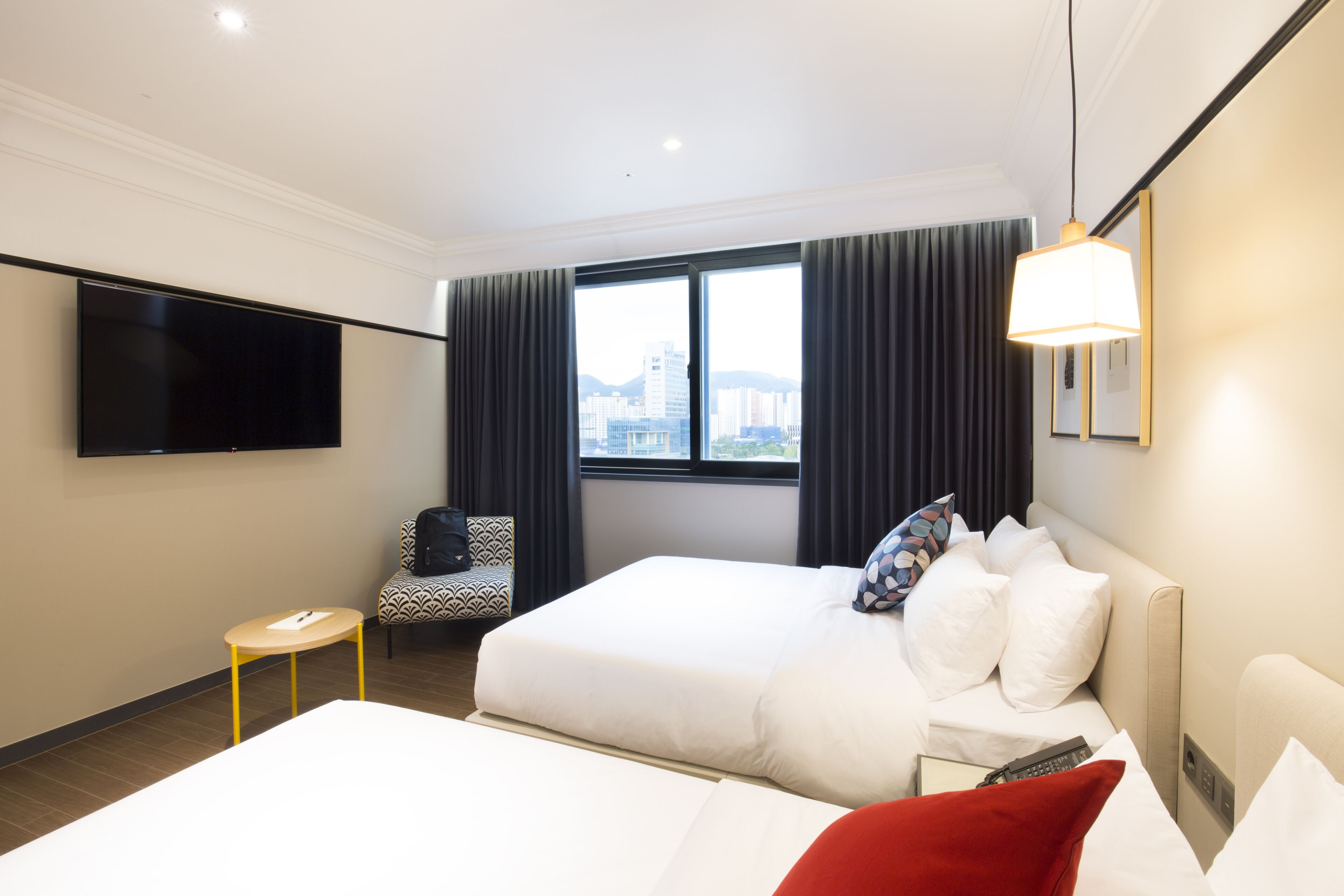 deluxe twin room, river view | 1 bedroom, premium bedding, memory-foam beds, in-room safe