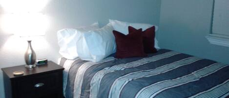 2 chambres, bureau, fer et planche à repasser, Wi-Fi gratuit