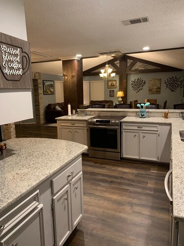 Great Private Country Home! Contactless check-in & out!