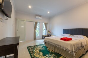 华丽双人房 | 办公桌、笔记本电脑工作区、遮光窗帘、免费 WiFi