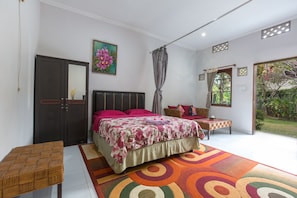 Superior Double Room | Desk, laptop workspace, blackout drapes, free WiFi