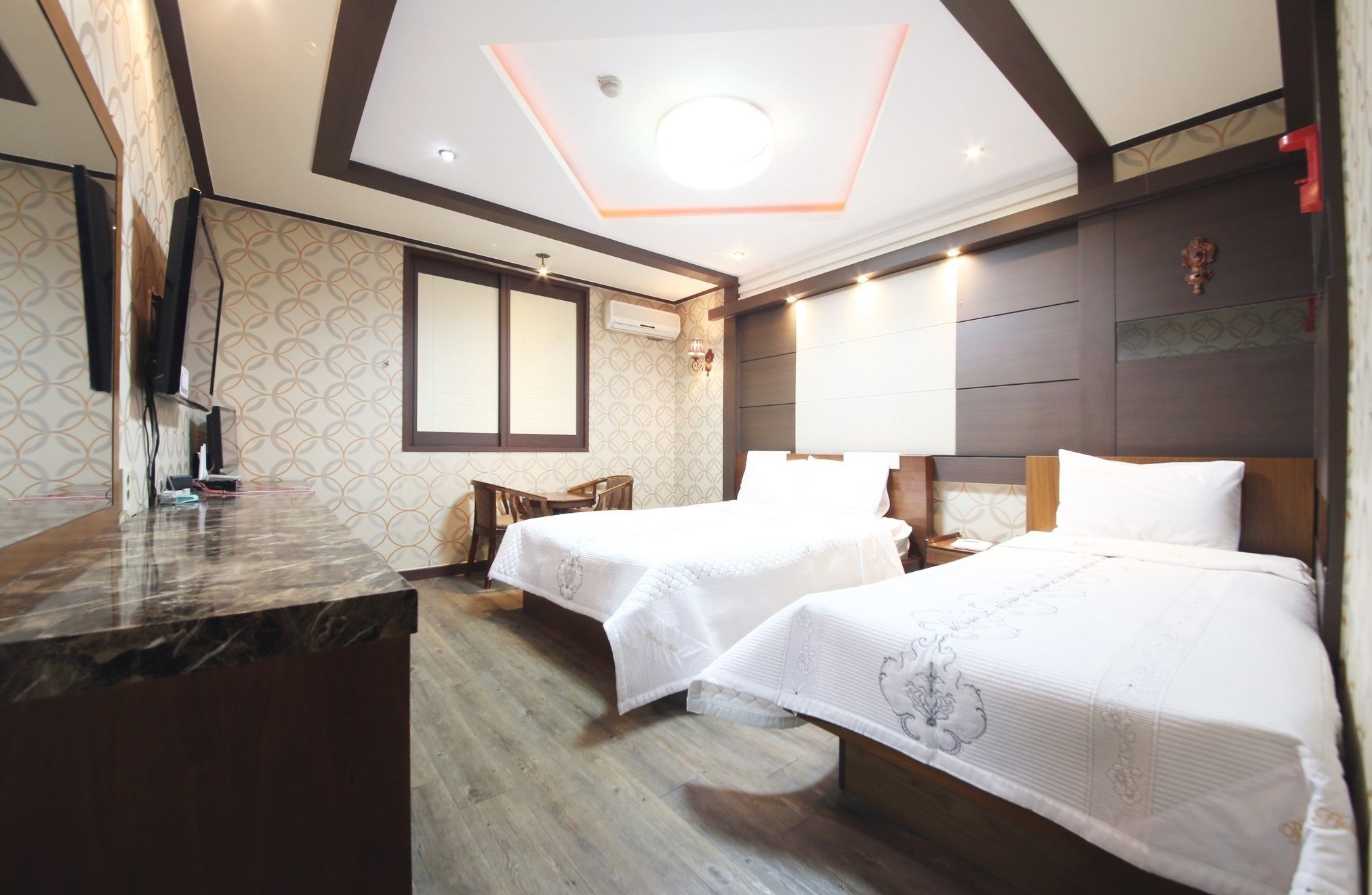 Premium Room | Free WiFi, bed sheets