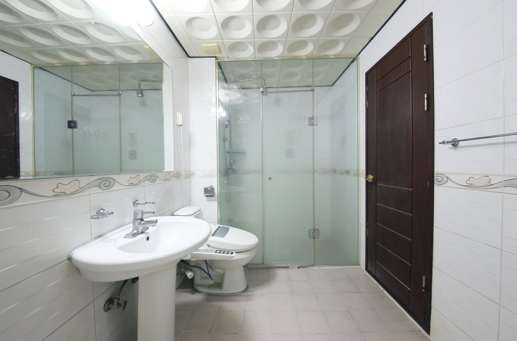 Superior-værelse | Badeværelse | Gratis toiletartikler, hårtørrer, håndklæder, Sæbe