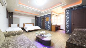 Superior Room | Free WiFi, bed sheets