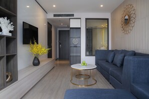 Seana Suite | Living room