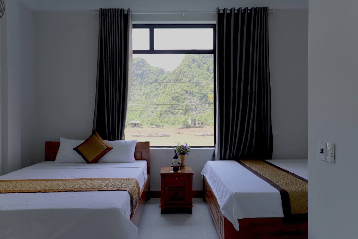 Premium bedding, Select Comfort beds, minibar, blackout curtains