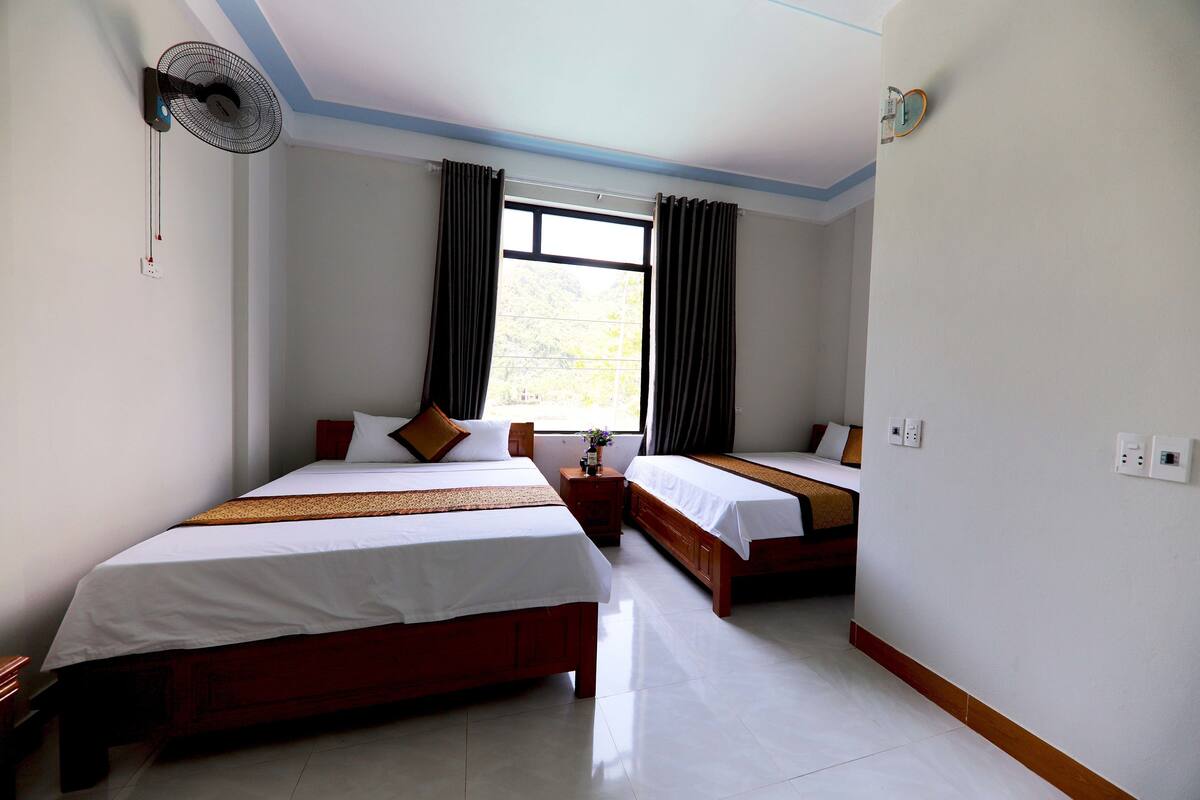 Premium bedding, Select Comfort beds, minibar, blackout curtains