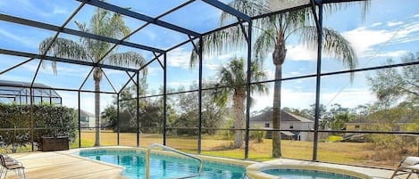 Beheizter Pool