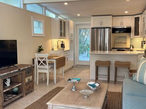 Televisor intel·ligent, reproductor de DVD i llibres 