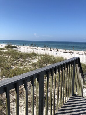 Beach nearby, sun loungers, beach towels