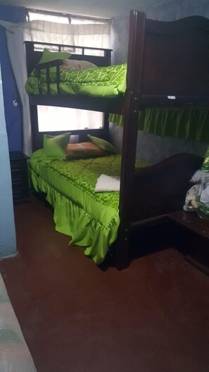 Standard Room | Desk, laptop workspace, blackout curtains, soundproofing - Bio Bamboo Bed and Breakfast (Ambato)