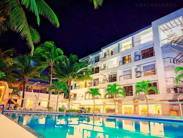 Front of property - evening/night