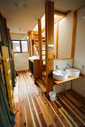 Private Capsule Room for 2 Guests | Free WiFi - Kichinya Yagoro - Hostel (Fujisawa)
