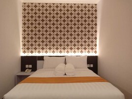 デスク、防音設備、WiFi (無料)