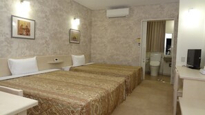 办公桌、免费 WiFi