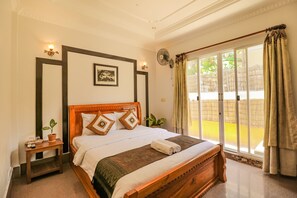 Premium bedding, Select Comfort beds, blackout curtains, free WiFi - Villa Pumpkin (Siem Reap)