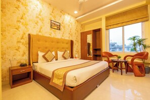 Deluxe Double Room, 1 Bedroom, Non Smoking, City View | Individually decorated, individually furnished, desk, laptop workspace - Hotel Myriad Inn (Jaipur)