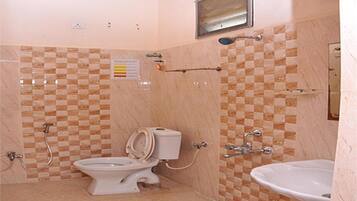 Shower, hydromassage showerhead, towels