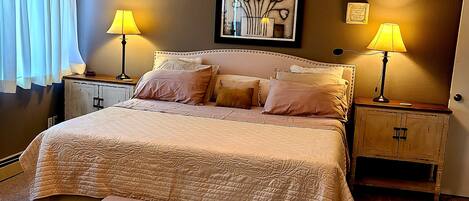 3 室のベッドルーム、デスク、アイロン / アイロン台、WiFi (無料)