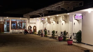 Exterior - Sultan Guest House & Resto Tulungagung (Tulungagung)