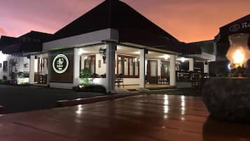 Front of property - evening/night