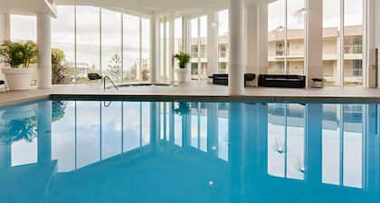 Apartment R113 - a secluded beachside retreat!