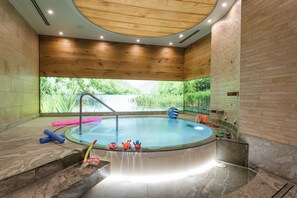 Baignoire à remous intérieure