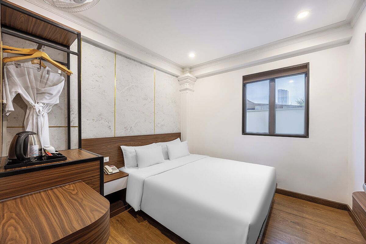 Minibar, in-room safe, blackout drapes, iron/ironing board