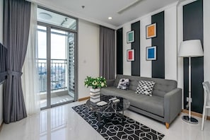 Apartment, 1 Schlafzimmer | Wohnbereich | LCD-Fernseher