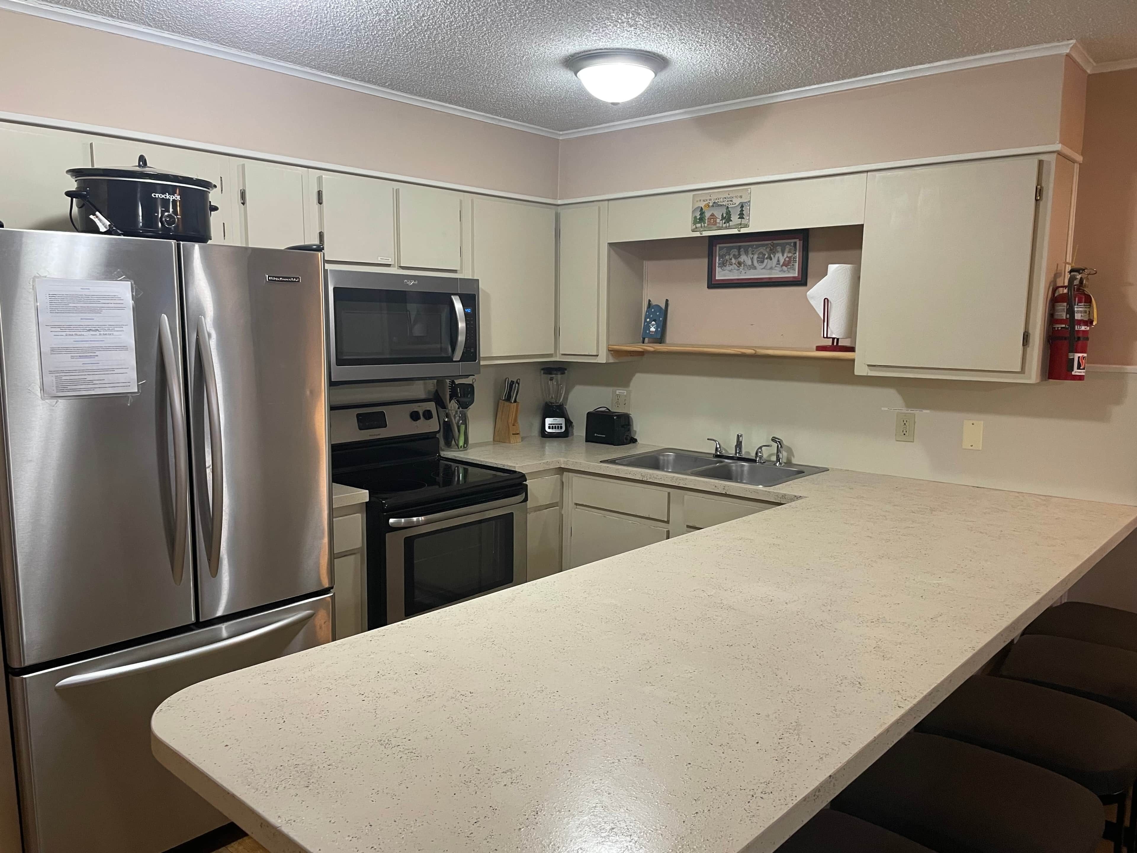 冰箱、微波炉、烤箱、炉灶