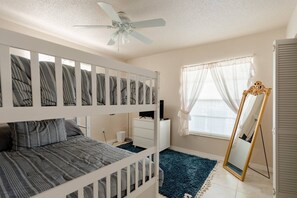 2 bedrooms, iron/ironing board, travel cot, WiFi