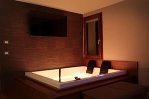 Suite, bain à remous | Bain à remous privé