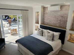 Executive Room, Non Smoking, Pool View | Premium bedding, down comforters, minibar, in-room safe - Les Chambres (Franschhoek)