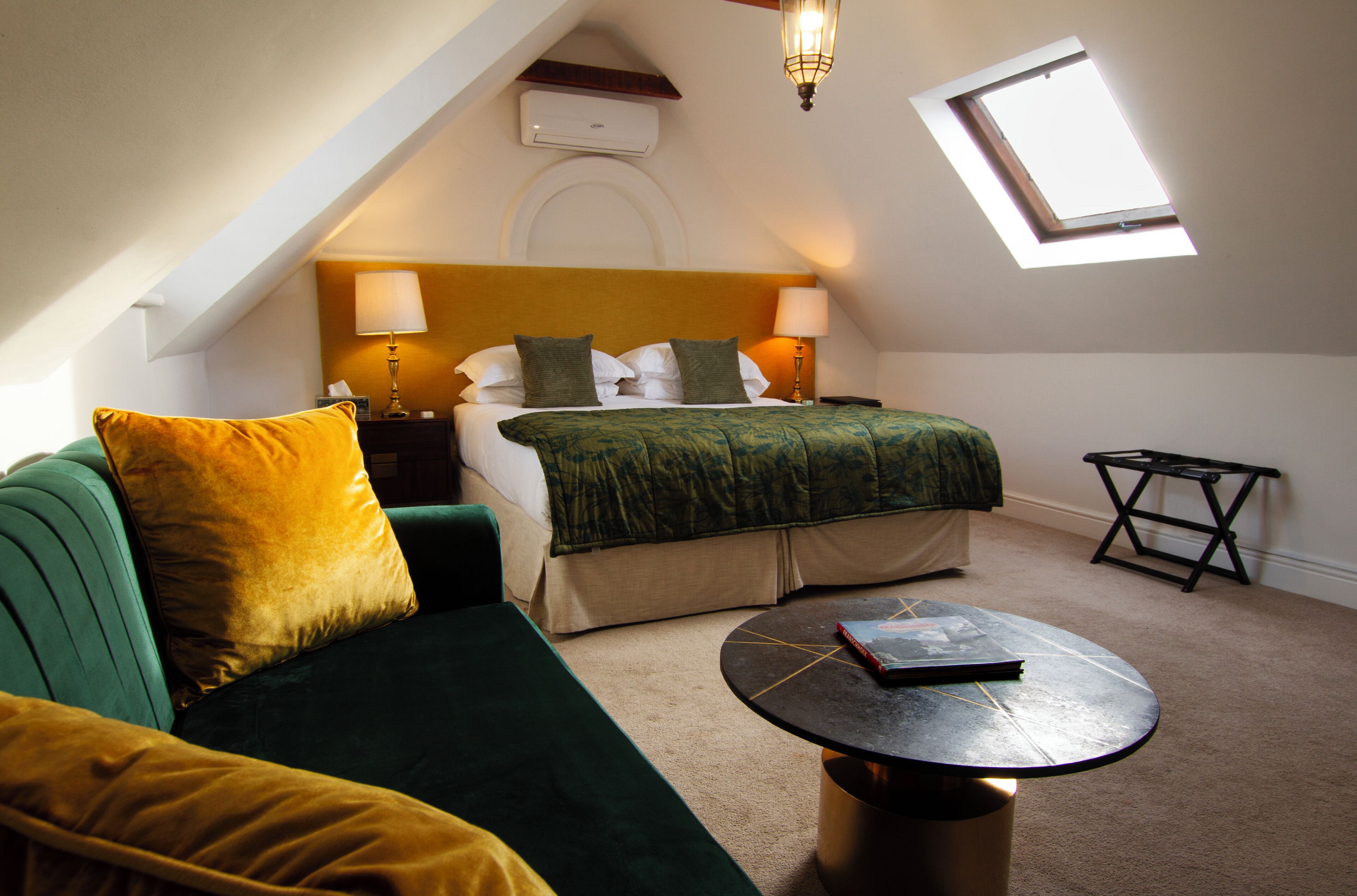 Deluxe Loft | Premium bedding, down comforters, minibar, in-room safe