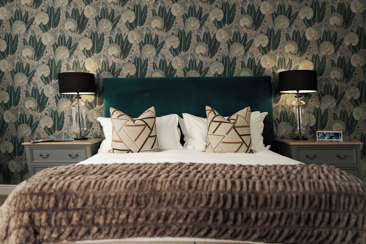 Superior Room, 1 King Bed, Garden View, Ground Floor | Premium bedding, down comforters, minibar, in-room safe