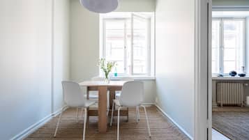 Studio | In-room dining