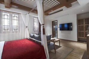 Dobbeltrom – superior | Skrivebord, blendingsgardiner og wi-fi (inkludert)