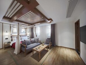 Chambre Double Supérieure | Bureau, rideaux occultants, Wi-Fi gratuit